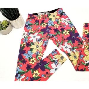 NIKE leggings! ECELLENT CONDITION! Bright & Bold!